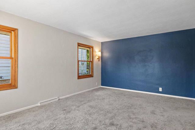 209 S Garfield AVENUE, Port Washington, WI 53074