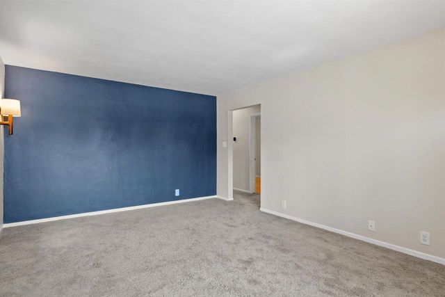 209 S Garfield AVENUE, Port Washington, WI 53074