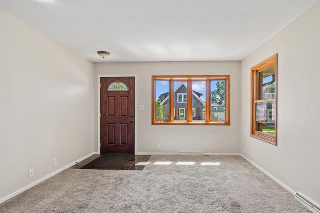 209 S Garfield AVENUE, Port Washington, WI 53074