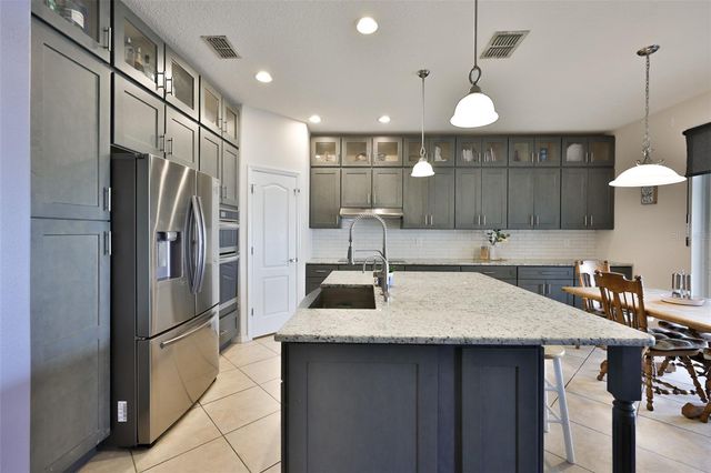 10335 SUMMER AZURE DRIVE, Riverview, FL 33578