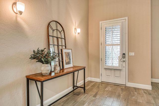 1922 E Amaryllis Avenue, Fresno, CA 93730