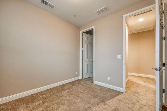 1922 E Amaryllis Avenue, Fresno, CA 93730