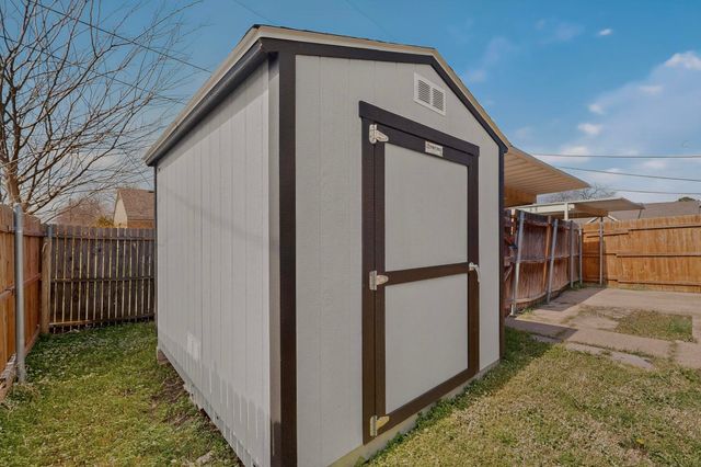 926 Binbrook Drive, Mesquite, TX 75149