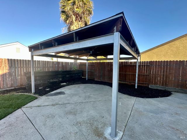 590 Anderson Way, Rio Vista, CA 94571