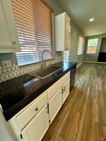 590 Anderson Way, Rio Vista, CA 94571