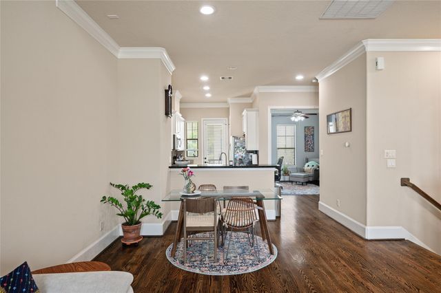 1114 W 25th Street, Houston, TX 77008