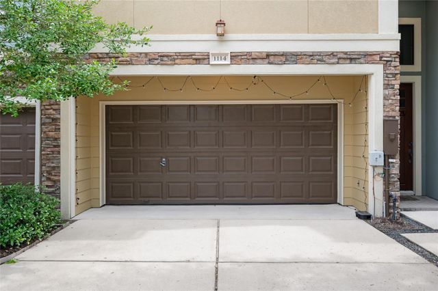 1114 W 25th Street, Houston, TX 77008