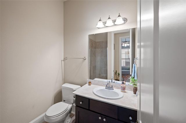1114 W 25th Street, Houston, TX 77008