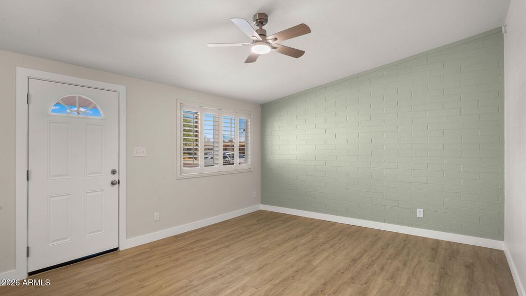 10518 W Oakmont Drive, Sun City, AZ 85351 — exterior