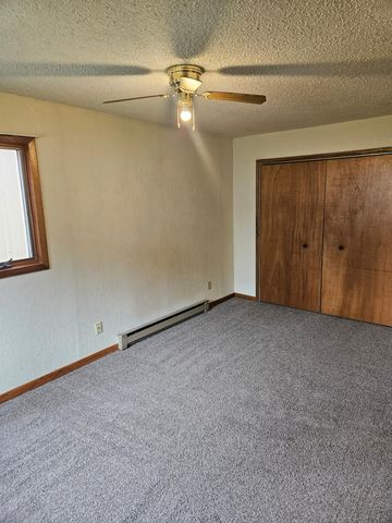 641 2nd St, Holdingford, MN 56340