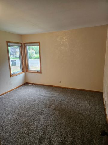 641 2nd St, Holdingford, MN 56340