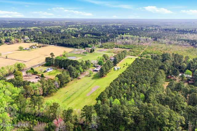 769 Midway Road SE, Bolivia, NC 28422