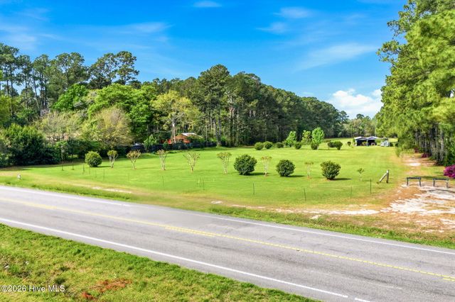 769 Midway Road SE, Bolivia, NC 28422