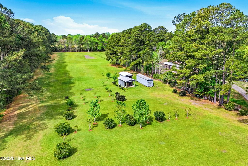 769 Midway Road SE, Bolivia, NC 28422