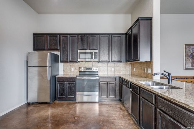 319 Emma, New Braunfels, TX 78130