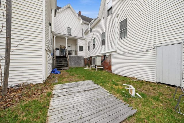 112 West Main Street, Hillsborough, NH 03244