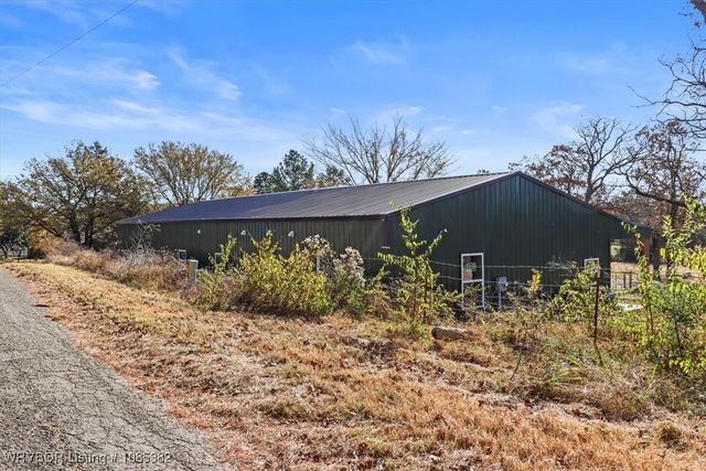 23005 Shade Tree Lane, Poteau, OK 74953