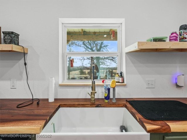 23005 Shade Tree Lane, Poteau, OK 74953