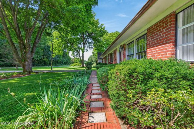 2104 N Rose Island Rd, Prospect, KY 40059