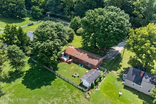 2104 N Rose Island Rd, Prospect, KY 40059