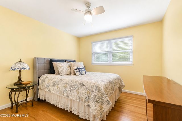 10 Violante Court, Eatontown, NJ 07724