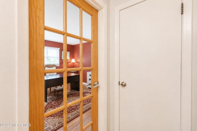 10 Violante Court, Eatontown, NJ 07724