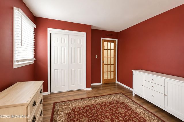 10 Violante Court, Eatontown, NJ 07724