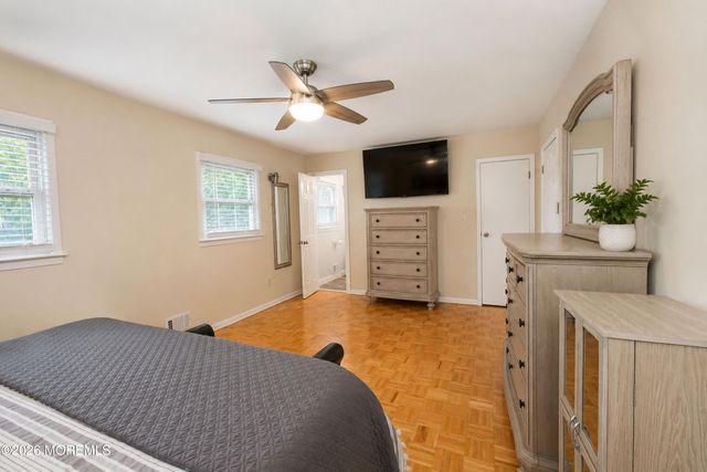 10 Violante Court, Eatontown, NJ 07724