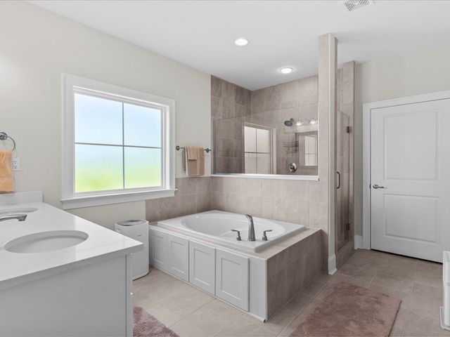 628 Charleston Mills Drive, Midland City, AL 36350