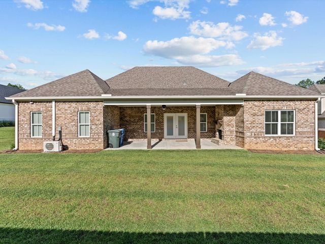 628 Charleston Mills Drive, Midland City, AL 36350
