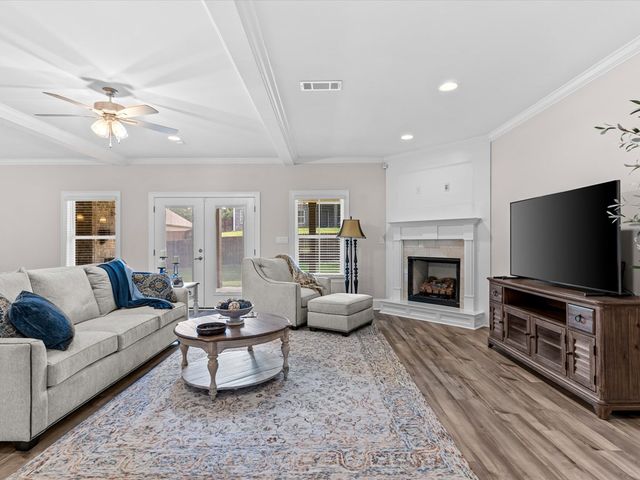 628 Charleston Mills Drive, Midland City, AL 36350