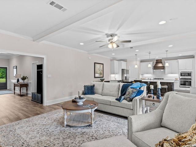628 Charleston Mills Drive, Midland City, AL 36350
