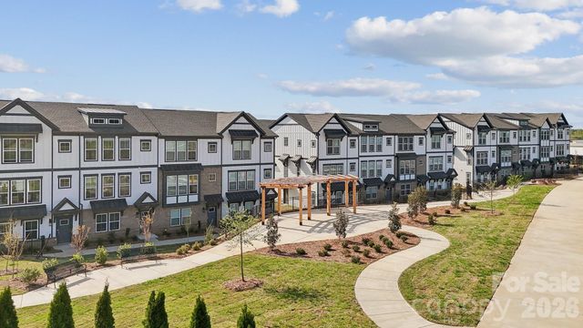 2133 Hawksworth Lane, Charlotte, NC 28262