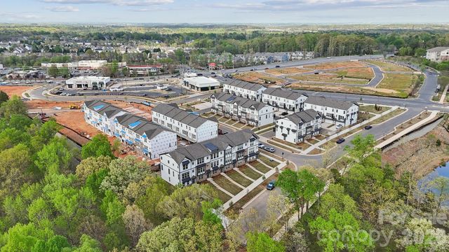 2133 Hawksworth Lane, Charlotte, NC 28262
