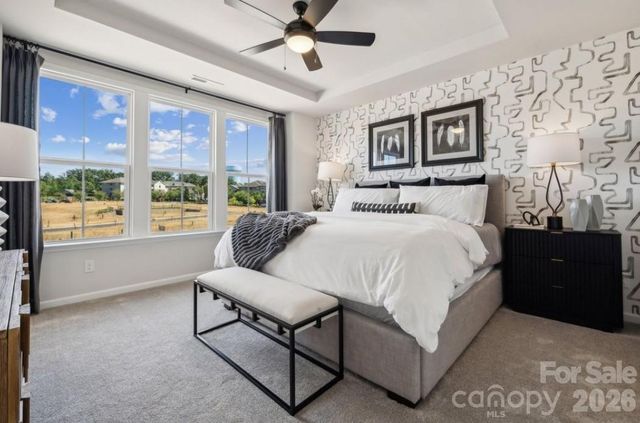 2133 Hawksworth Lane, Charlotte, NC 28262