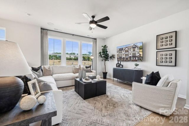 2133 Hawksworth Lane, Charlotte, NC 28262