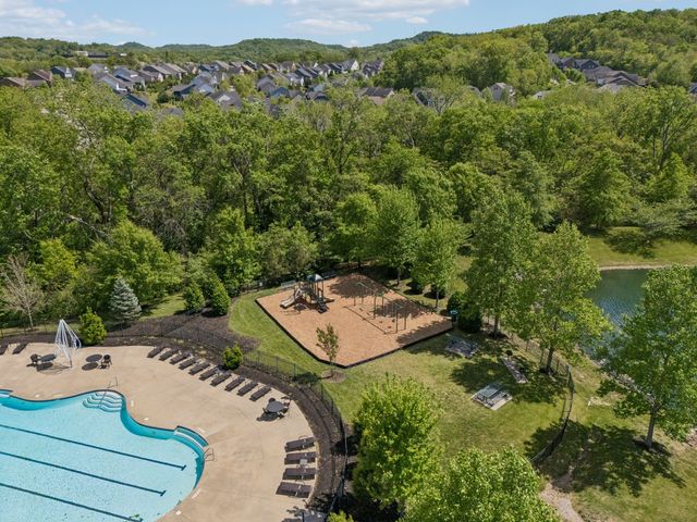 3015 Canyon Echo Dr, Franklin, TN 37064
