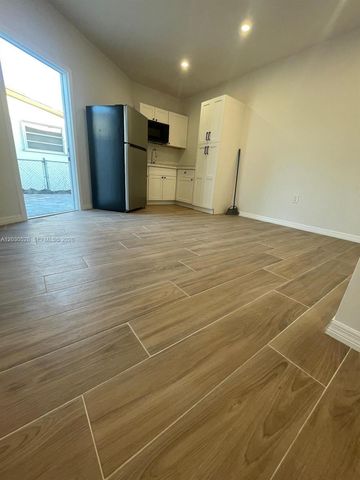 6801 SW 22nd Street -, Miami, FL 33155