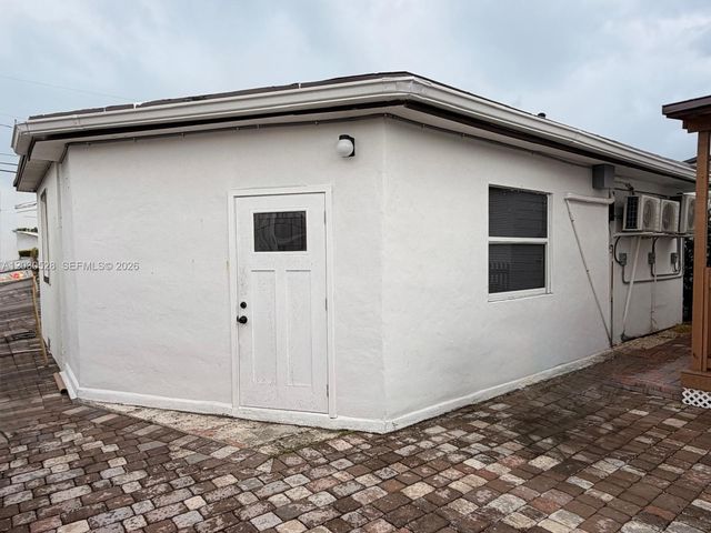 6801 SW 22nd Street -, Miami, FL 33155
