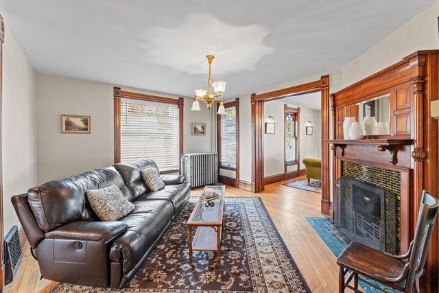 518 E Main Street, Reedsburg, WI 53959