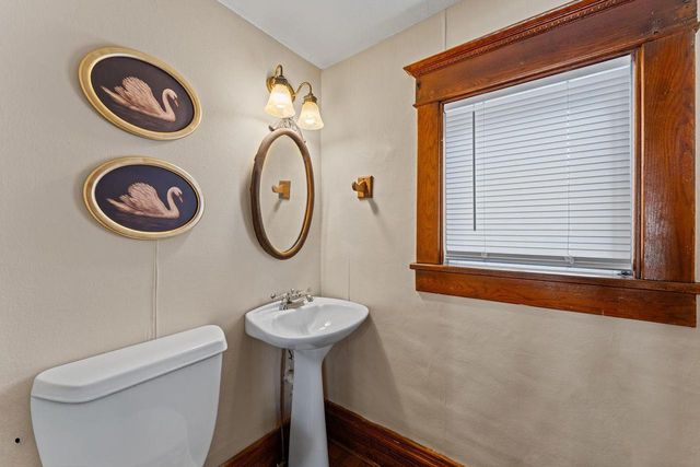 518 E Main Street, Reedsburg, WI 53959