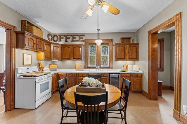 518 E Main Street, Reedsburg, WI 53959