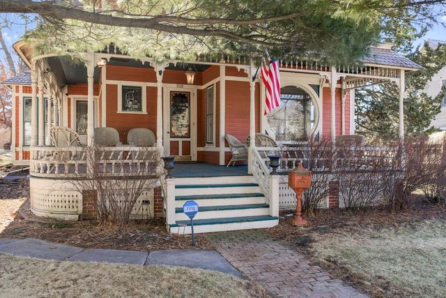 518 E Main Street, Reedsburg, WI 53959