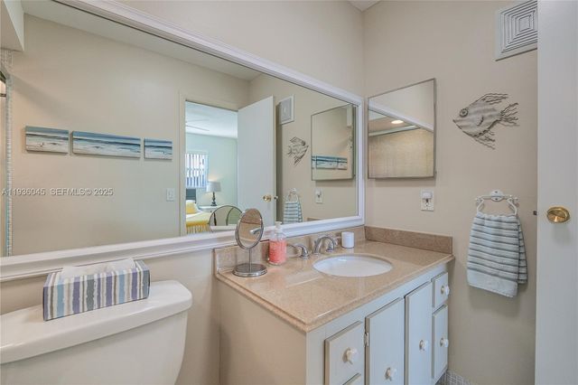 3501 NW 47th Avenue 604, Lauderdale Lakes, FL 33319