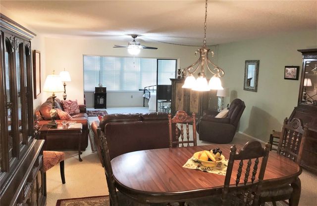 577 LAKESIDE DRIVE, Bradenton, FL 34210