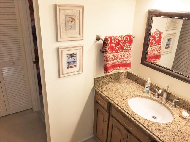 577 LAKESIDE DRIVE, Bradenton, FL 34210