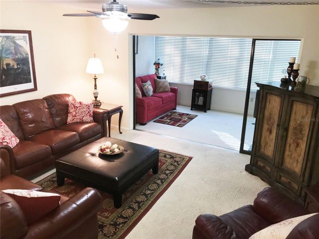 577 LAKESIDE DRIVE, Bradenton, FL 34210