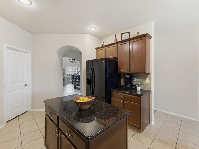 8716 Sierra Trail, Cross Roads, TX 76227