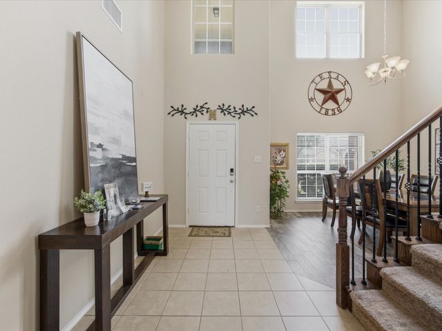 8716 Sierra Trail, Cross Roads, TX 76227