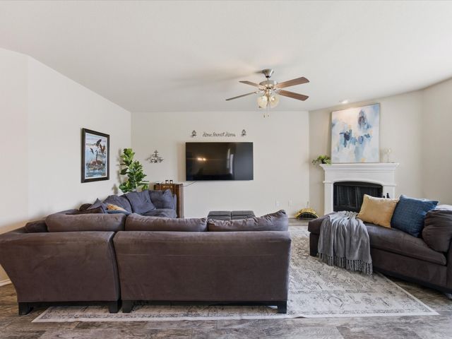 8716 Sierra Trail, Cross Roads, TX 76227